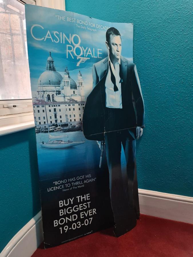 Southsea Royale Studio, James Bond, Parking, Seafront Portsmouth Eksteriør bilde